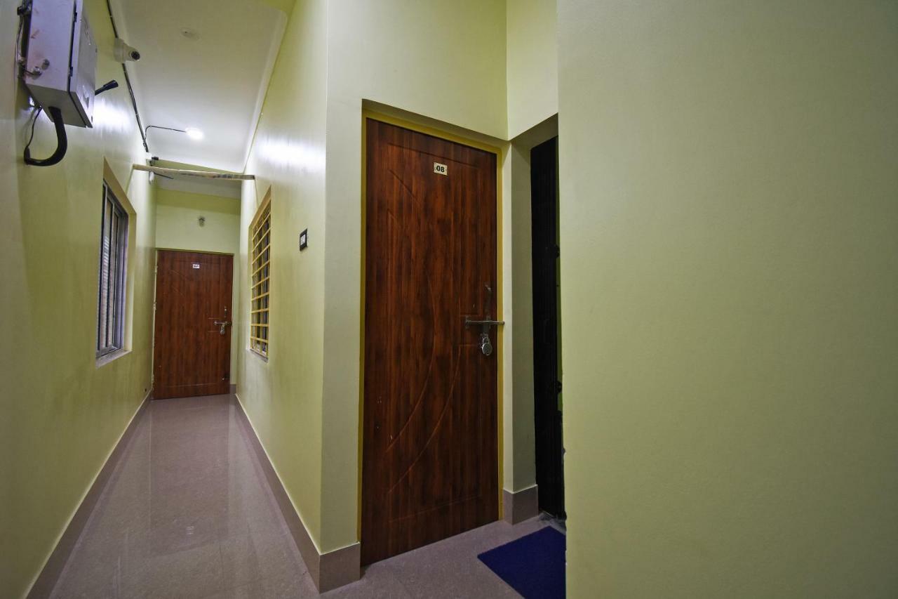 Oyo 43461 Atithya Guest House Sri Niketan Eksteriør billede